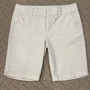 Ann Taylor Shorts Boardwalk White Size 8 97% Cotton 3% Spandex